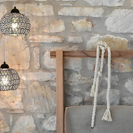 Key 2 Santa Maria (Paros)